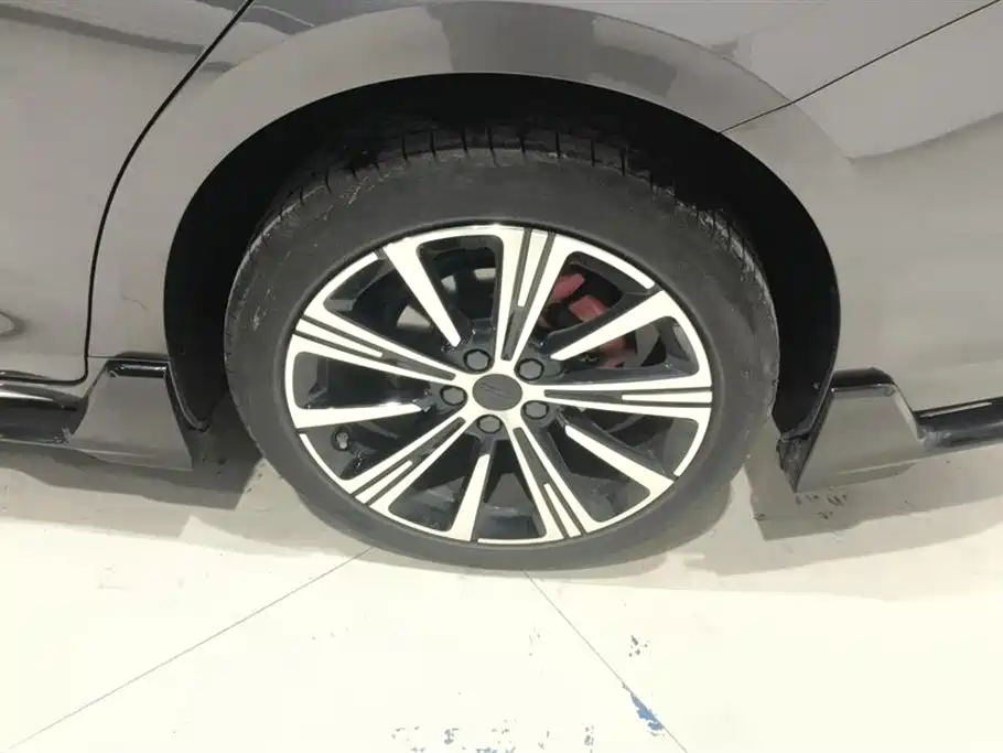 GEELY AUTOMOBILE XINGRUI