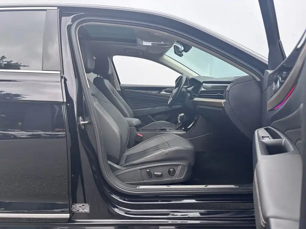 Volkswagen Passat — миниатюра 7