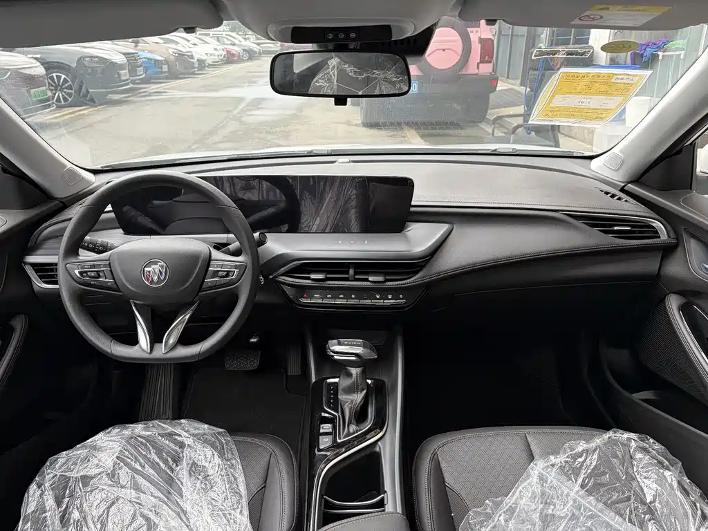 Buick Verano — миниатюра 10