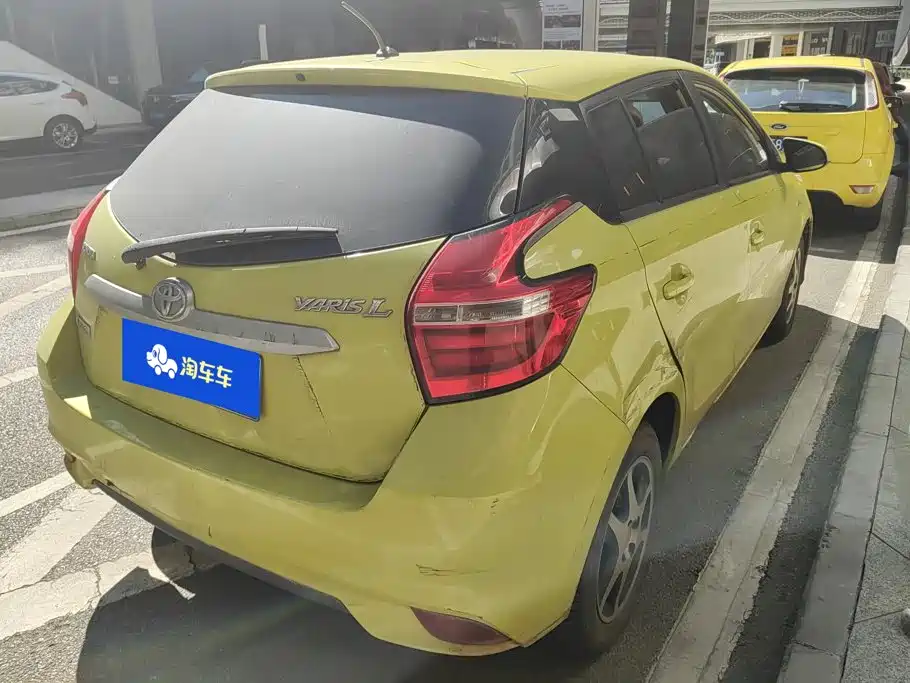 Toyota Yaris L — миниатюра 3
