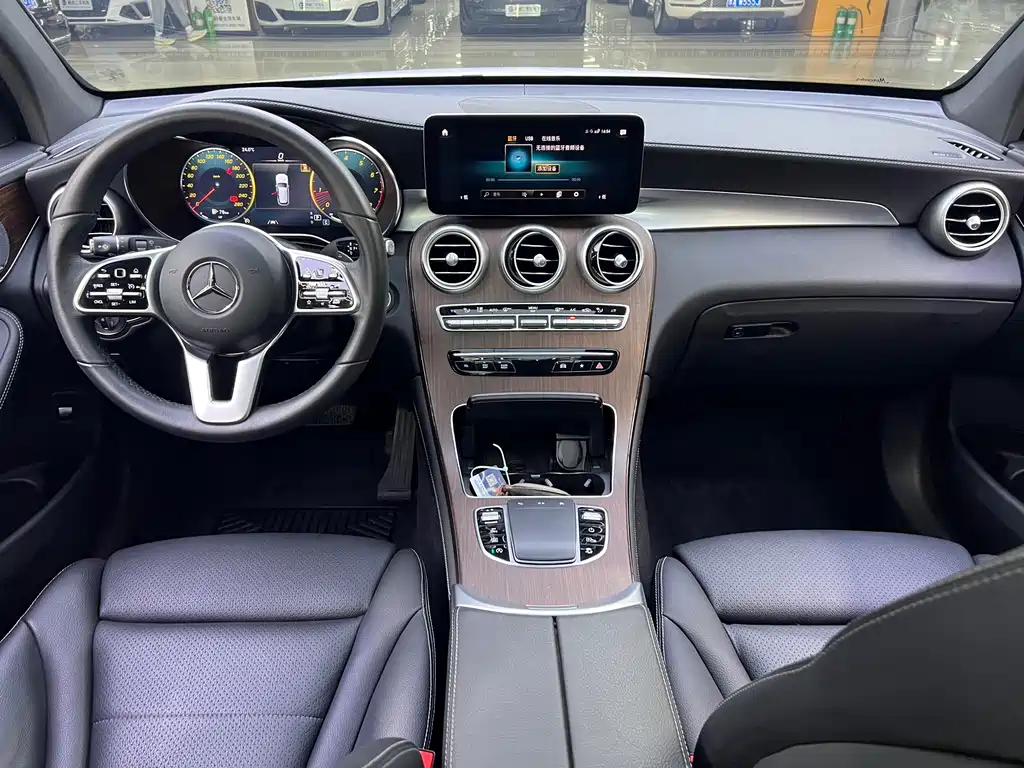 Mercedes-Benz GLC 2020 GLC 260 L 4MATIC Luxury
