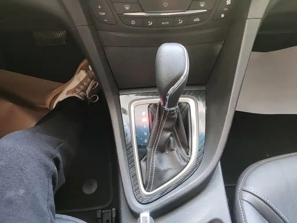 Buick Excelle — миниатюра 14