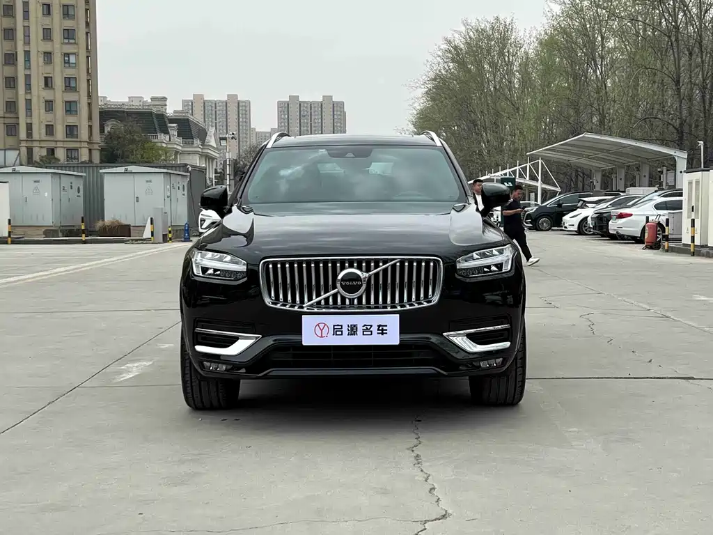 Volvo XC90 — миниатюра 2