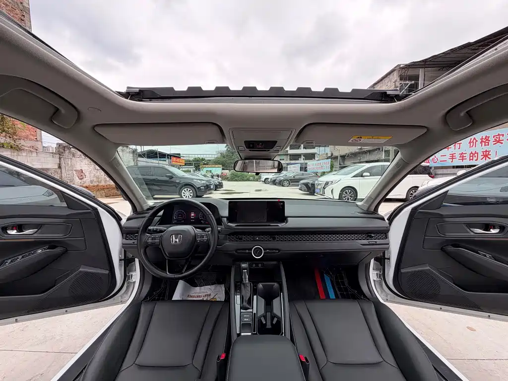 Honda Accord — миниатюра 10