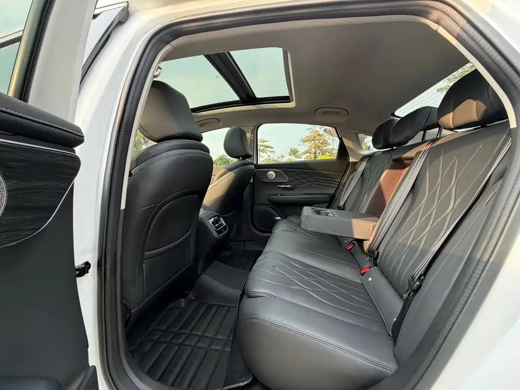 Chery 8 PRO 2025 1.6T DCT Luxury