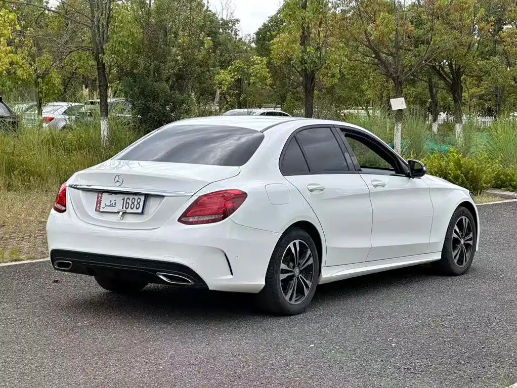 Mercedes-Benz C-Class — миниатюра 7