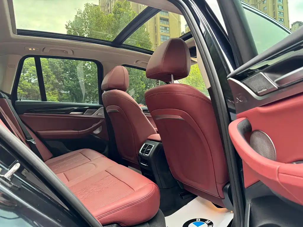 BMW X3 — миниатюра 13