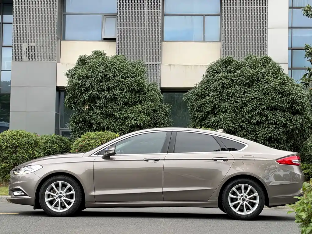 Ford Mondeo — миниатюра 3