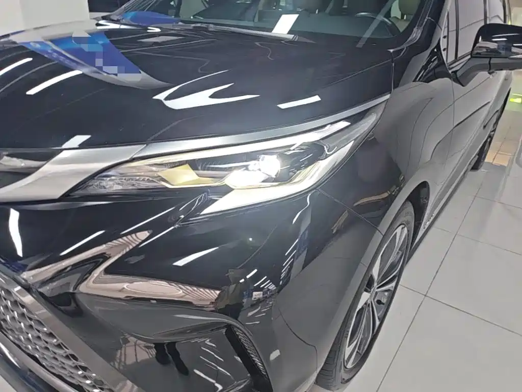 Toyota Granvia — миниатюра 24