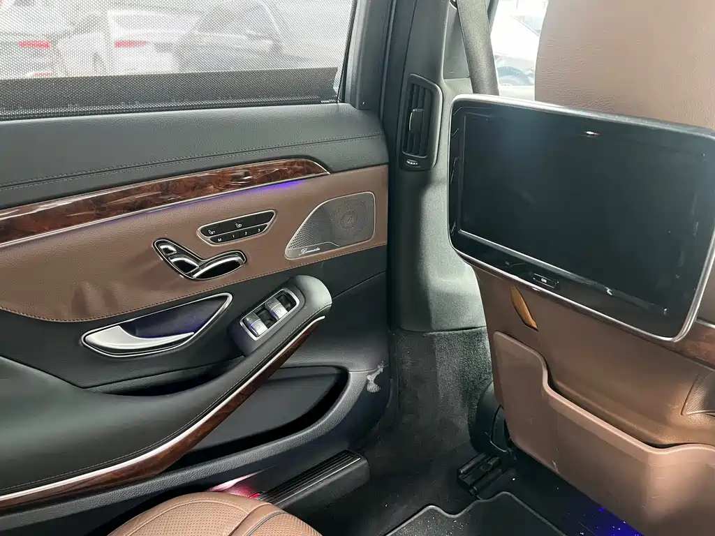 Mercedes-Benz S-Class — миниатюра 19