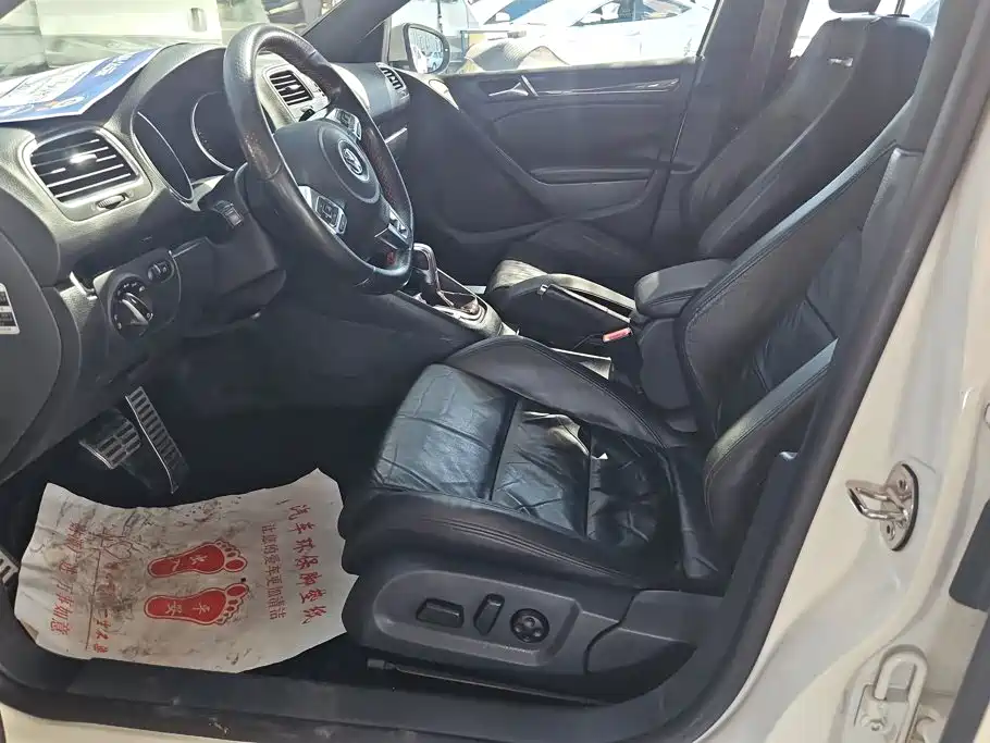 Volkswagen Golf GTI — миниатюра 9