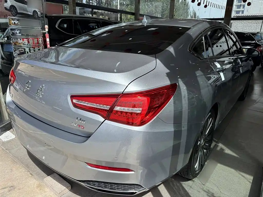 RED FLAG HONGQI H5