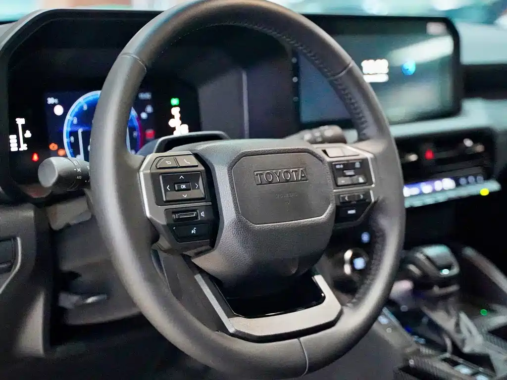 Toyota Prado — миниатюра 16