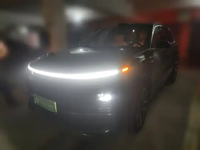 Li Auto L9