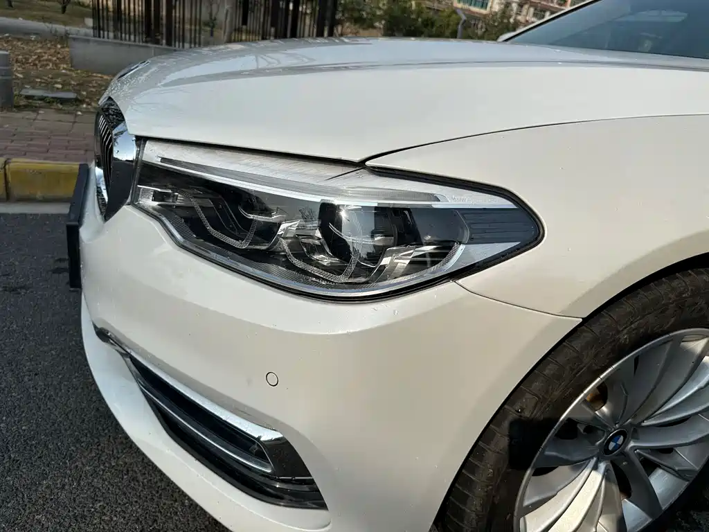 BMW 5 SERIES NEW ENERGY