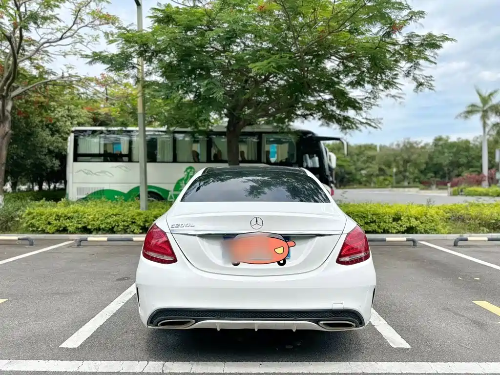 Mercedes-Benz C-Class — миниатюра 6