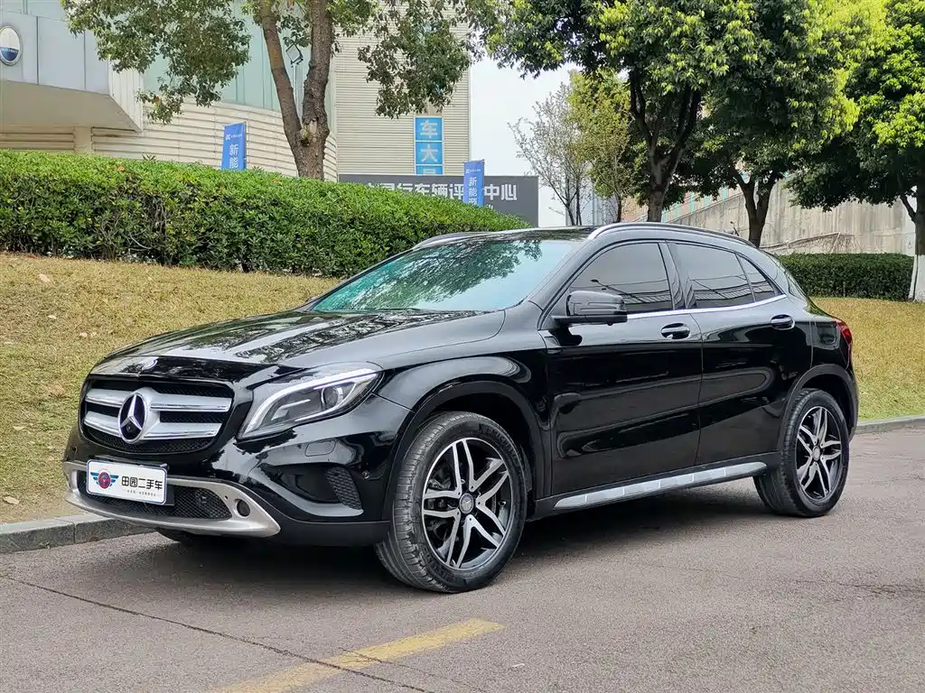 Mercedes-Benz GLA 2016