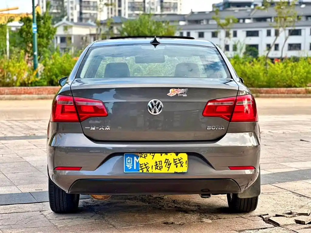 Volkswagen Bora — миниатюра 6