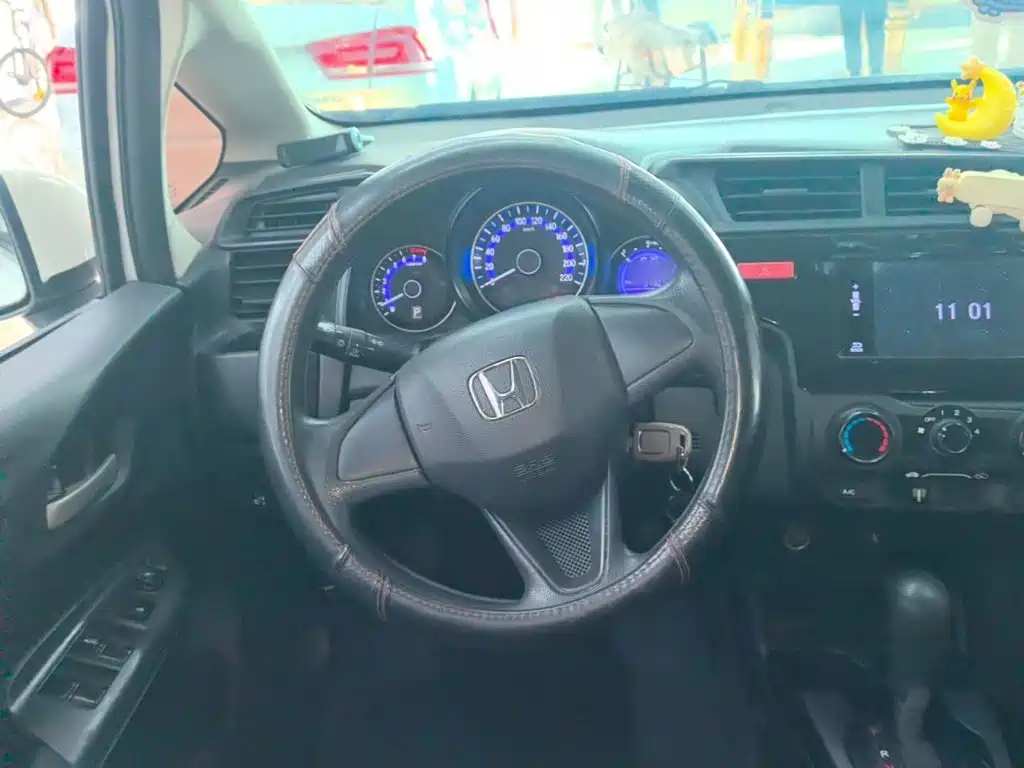 Honda Fit — миниатюра 11