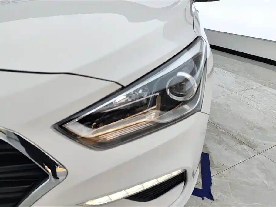 HYUNDAI NAME PICTURE