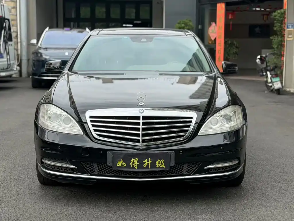 Mercedes-Benz S-Class — миниатюра 2