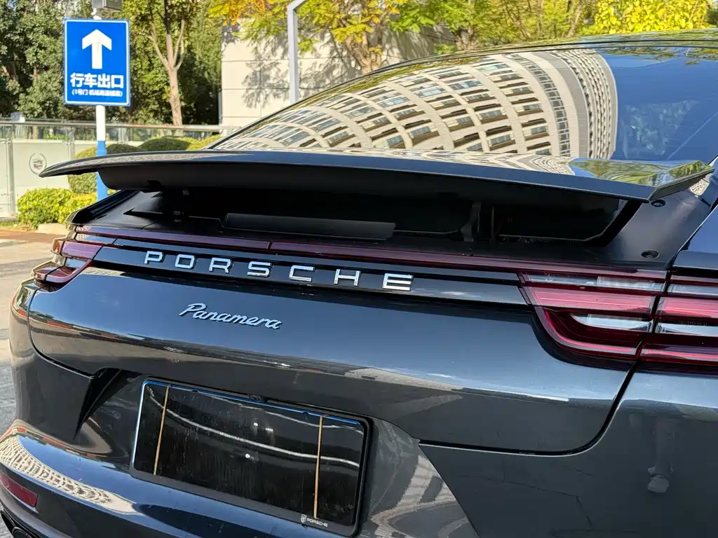 Porsche Panamera — миниатюра 23