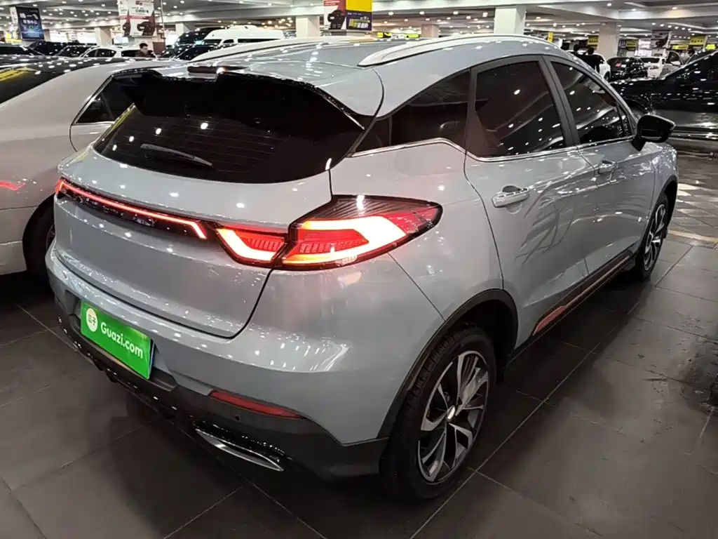 Geely Emgrand S — миниатюра 7