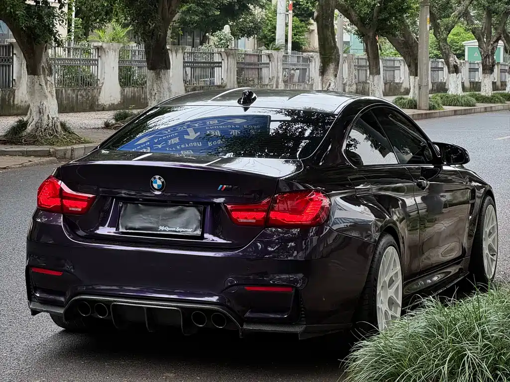 BMW M4 — миниатюра 3
