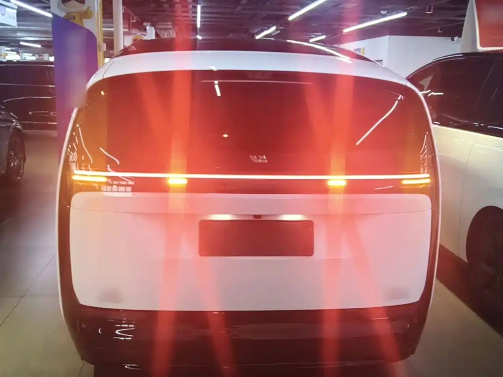 Li Auto Li MEGA — миниатюра 6