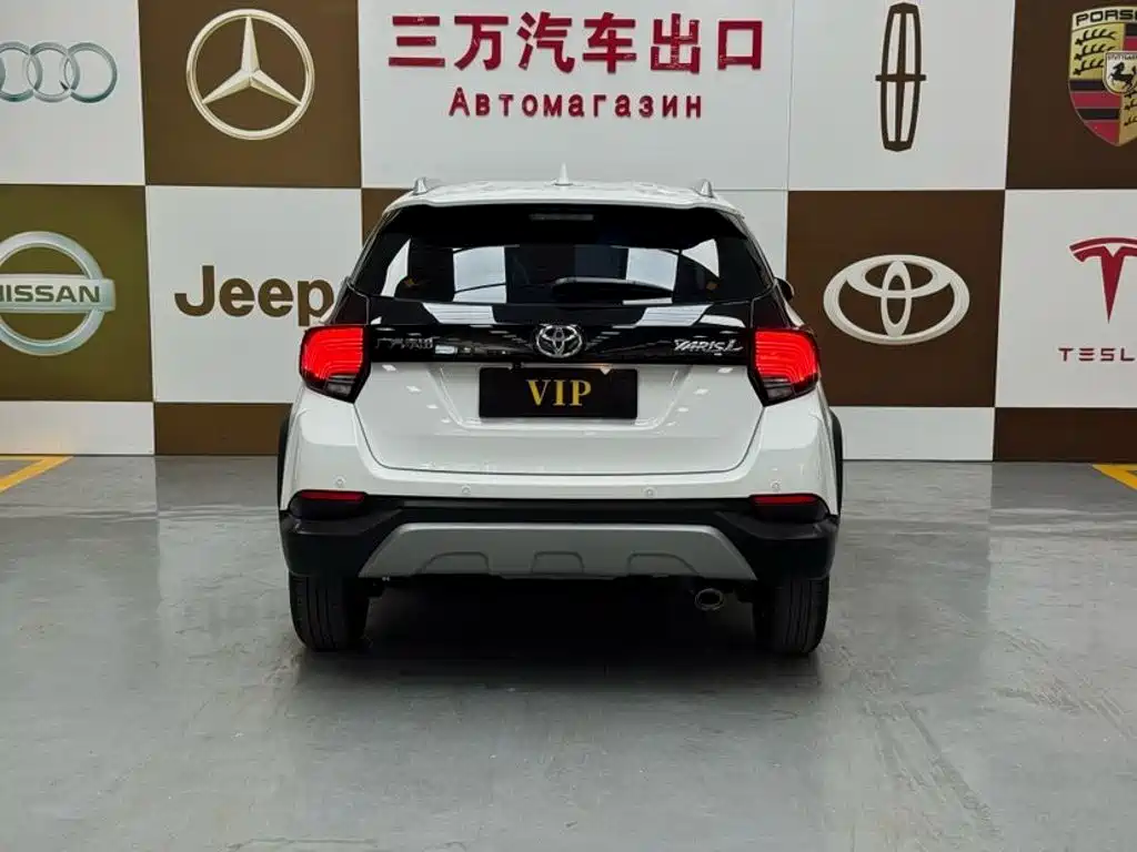 Toyota Yaris L — миниатюра 5
