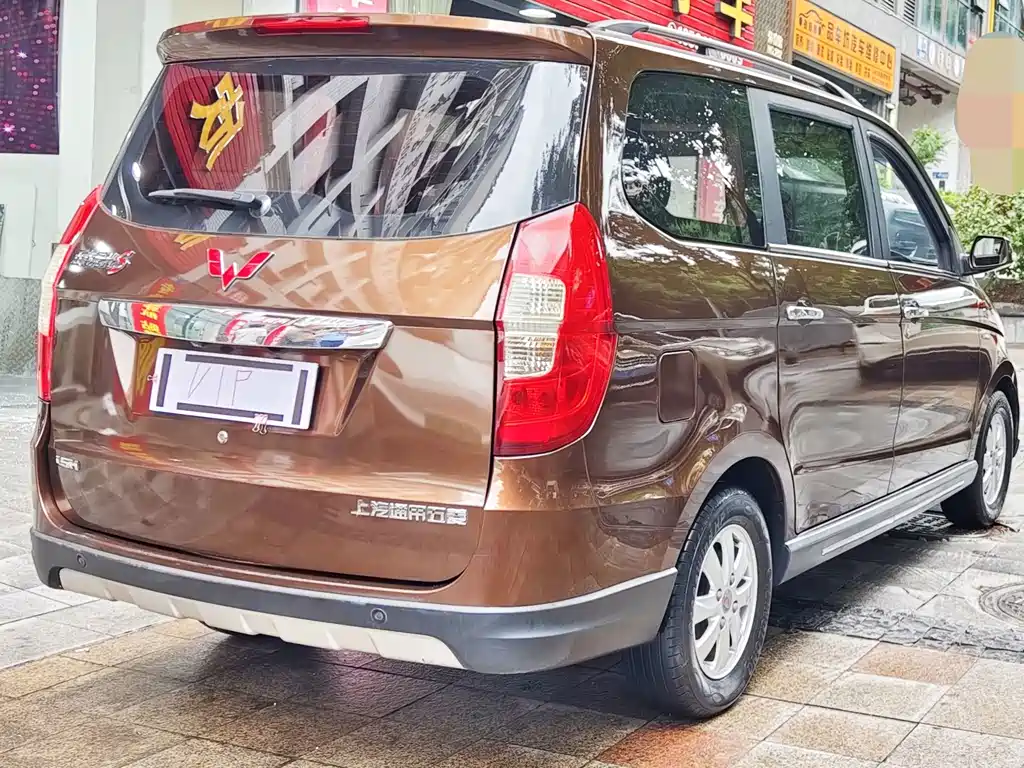 Wuling Hongguang — миниатюра 5