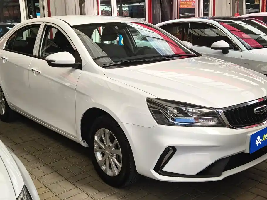 Geely Emgrand — миниатюра 3
