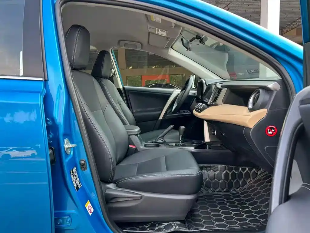 Toyota RAV4 — миниатюра 25
