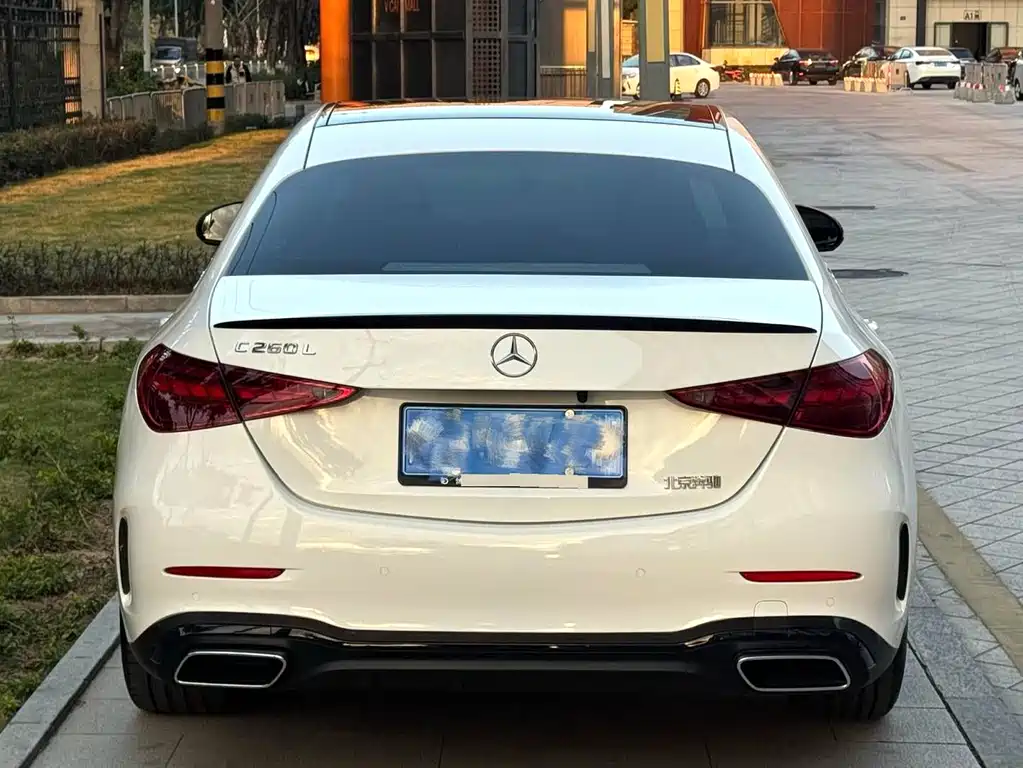 Mercedes-Benz C-Class — миниатюра 5