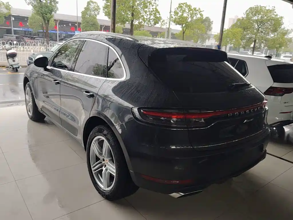 Porsche Macan — миниатюра 5
