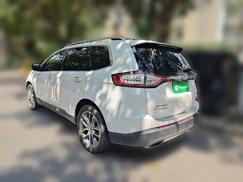 Ford Edge — миниатюра 25