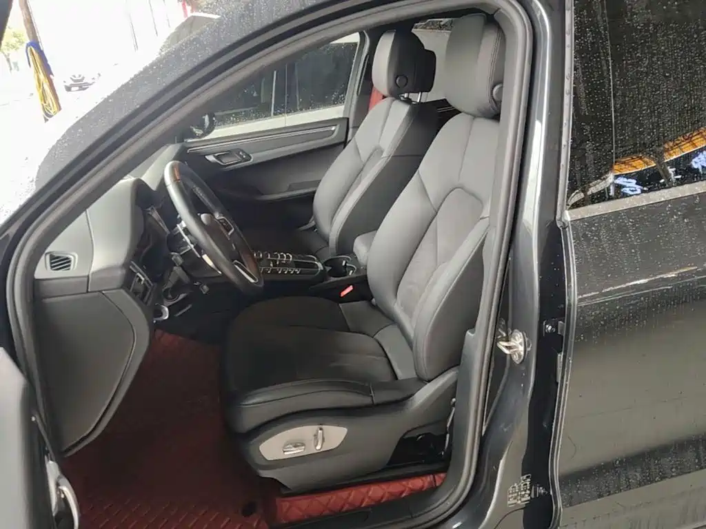 Porsche Macan — миниатюра 15