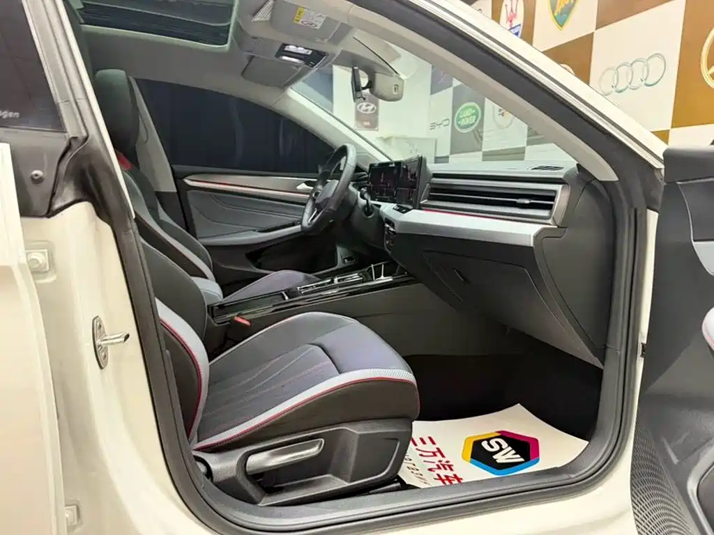 Volkswagen Lamando — миниатюра 10