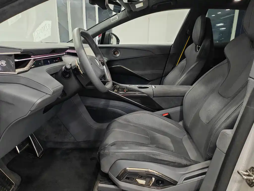 Lotus Eletre 2023 ELETRE R+