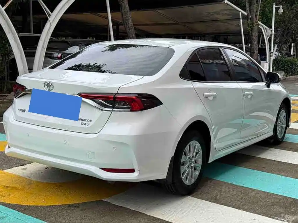 Toyota Corolla — миниатюра 12