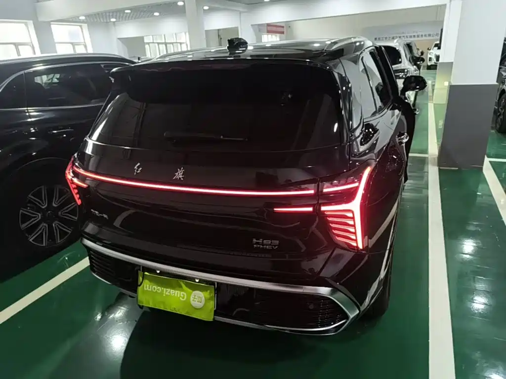 Hongqi Hongqi HS3 PHEV — миниатюра 6