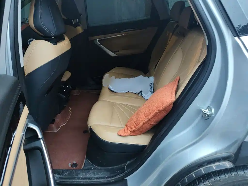 Geely Boyue L — миниатюра 18