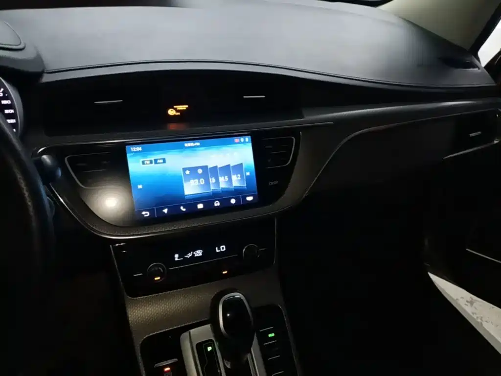 Geely Emgrand GS — миниатюра 10