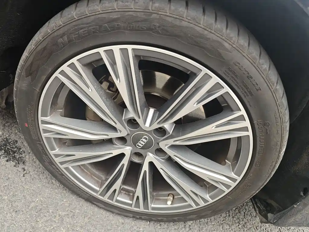 Audi A6L 2010 2.7 TDI