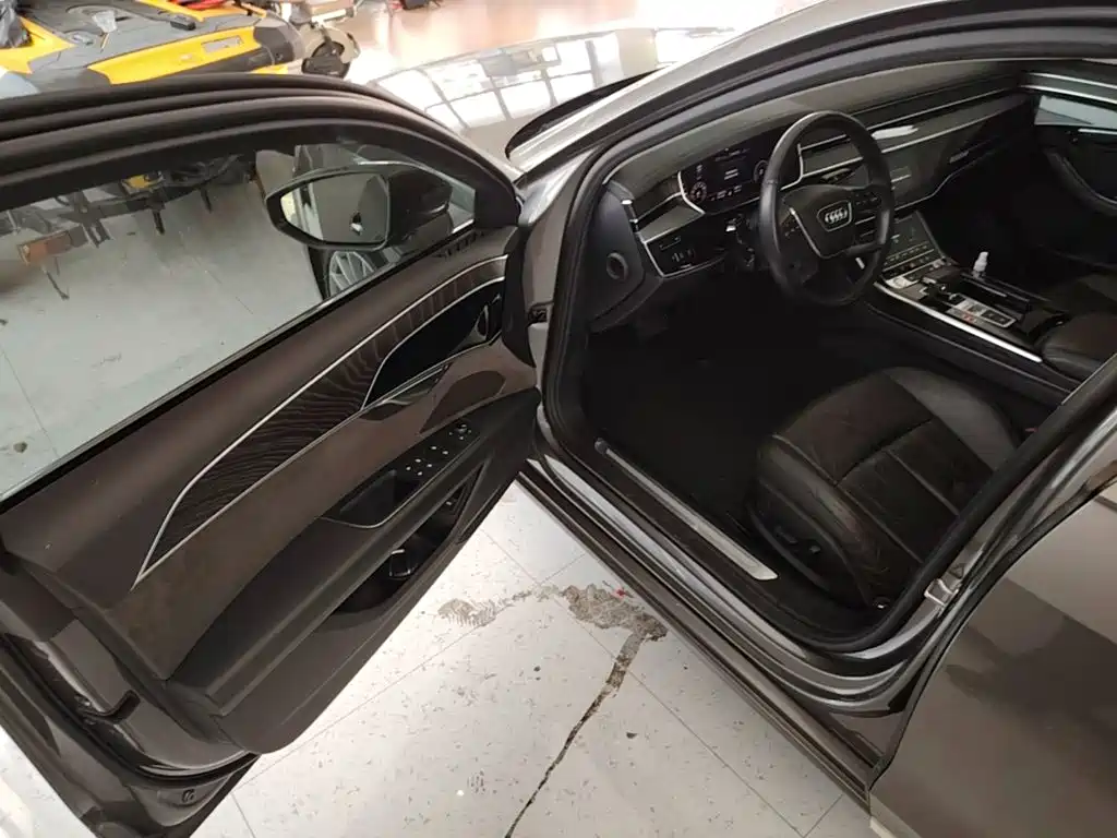 Audi A8 — миниатюра 16