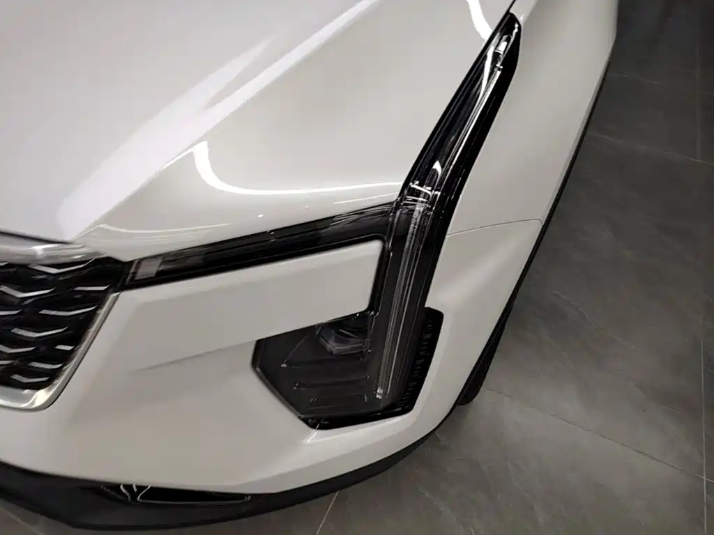 Cadillac XT4 — миниатюра 24