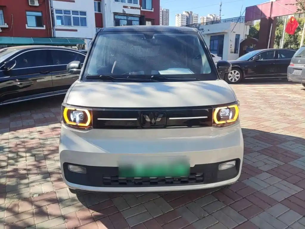Wuling MINIEV — миниатюра 3