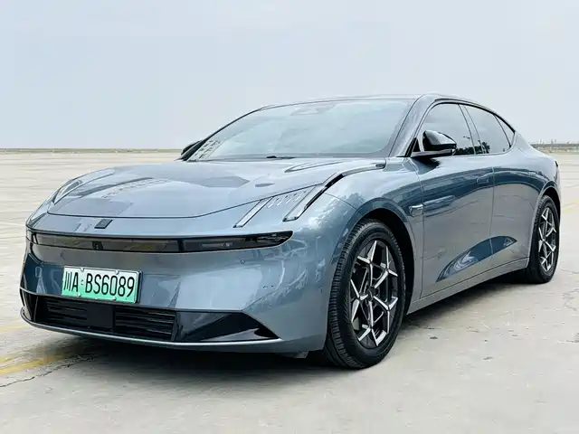 2024 Lynk & Co Z10