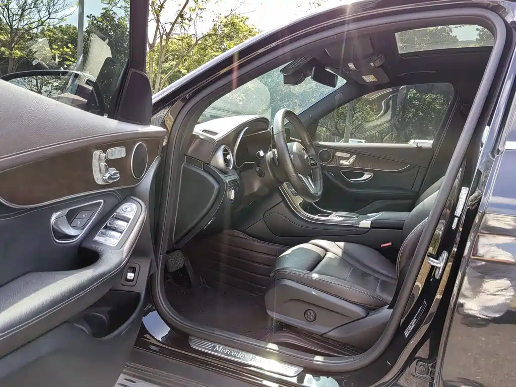 Mercedes-Benz GLC — миниатюра 9