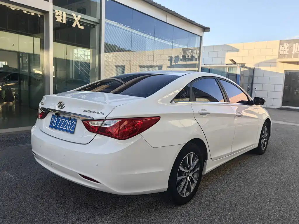 Hyundai Sonata — миниатюра 4